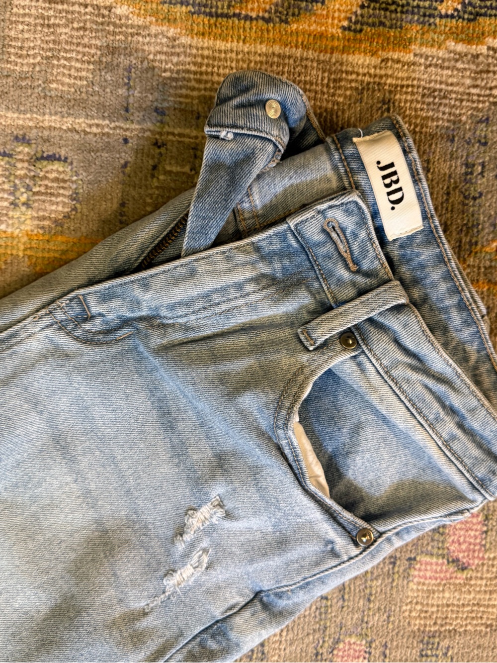 JBD Womens Denim Light Wash Distressed Boyfriend Jeans Size 28 - Picture 3 of 5